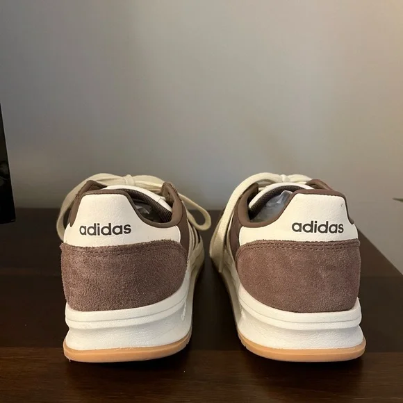 Adidas Run 70s 2.0 Shoes - Picture 4 of 7